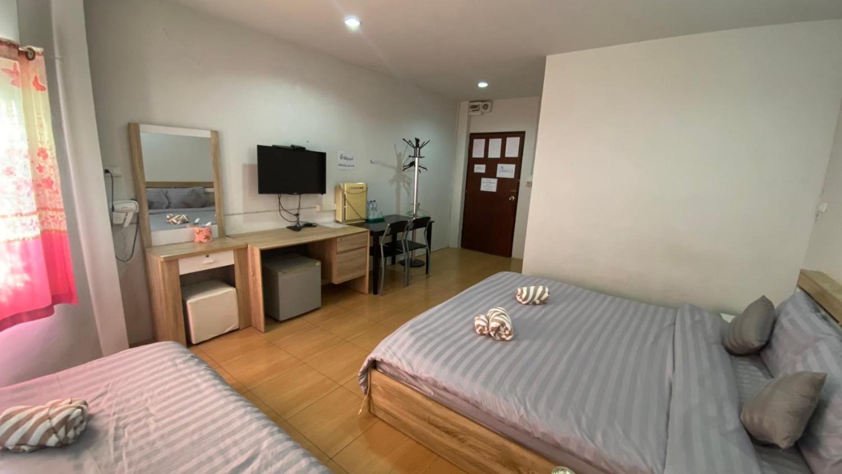 Alongkorn Hotel By Sb Samut Songkhram エクステリア 写真