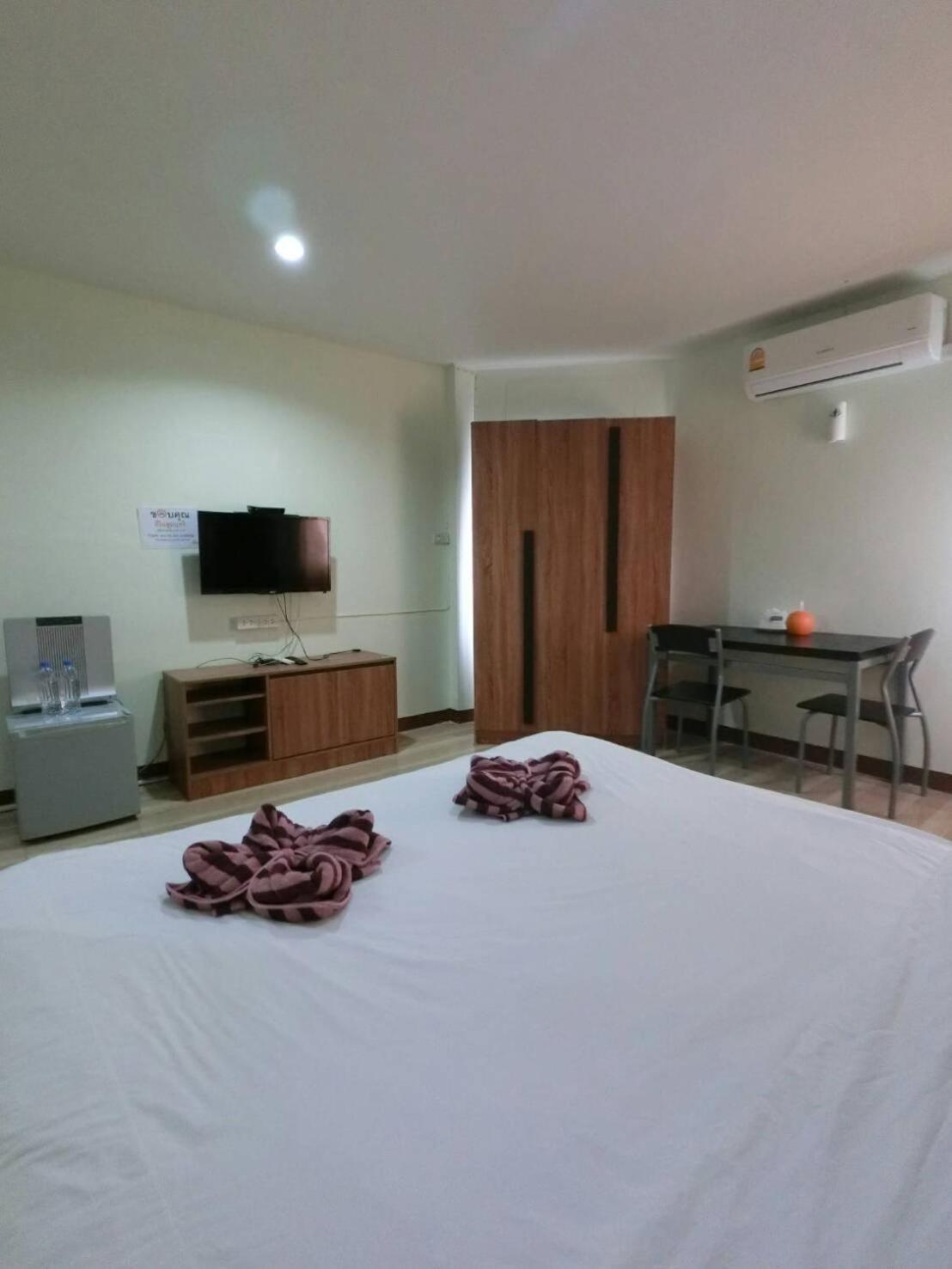 Alongkorn Hotel By Sb Samut Songkhram エクステリア 写真