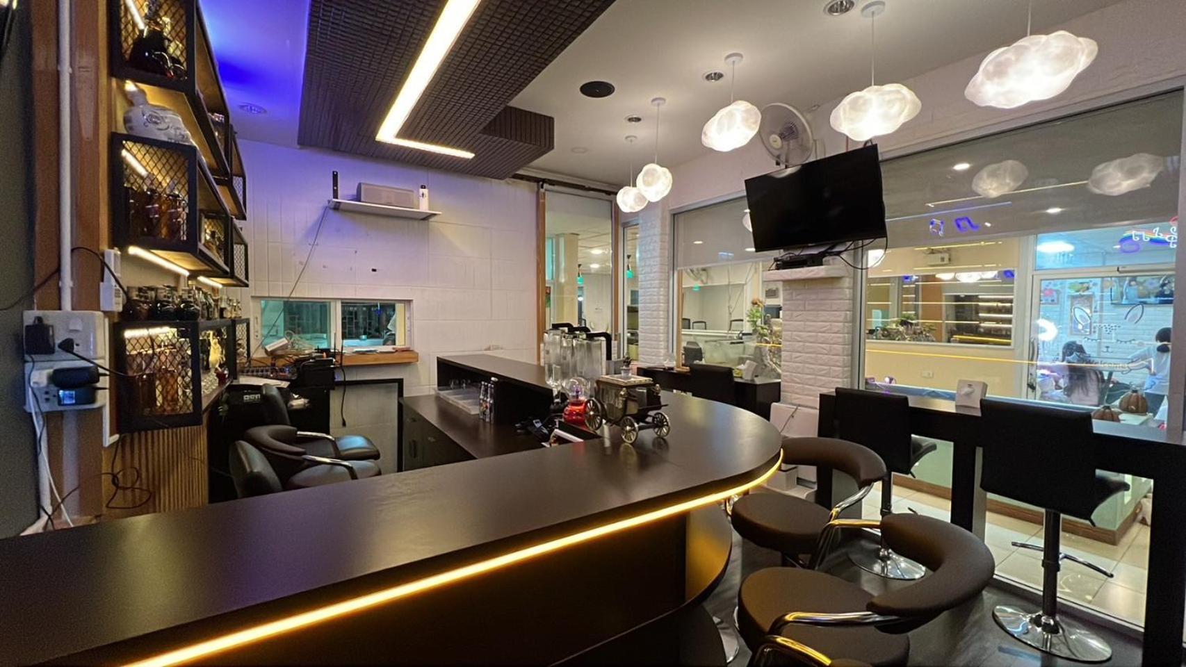 Alongkorn Hotel By Sb Samut Songkhram エクステリア 写真