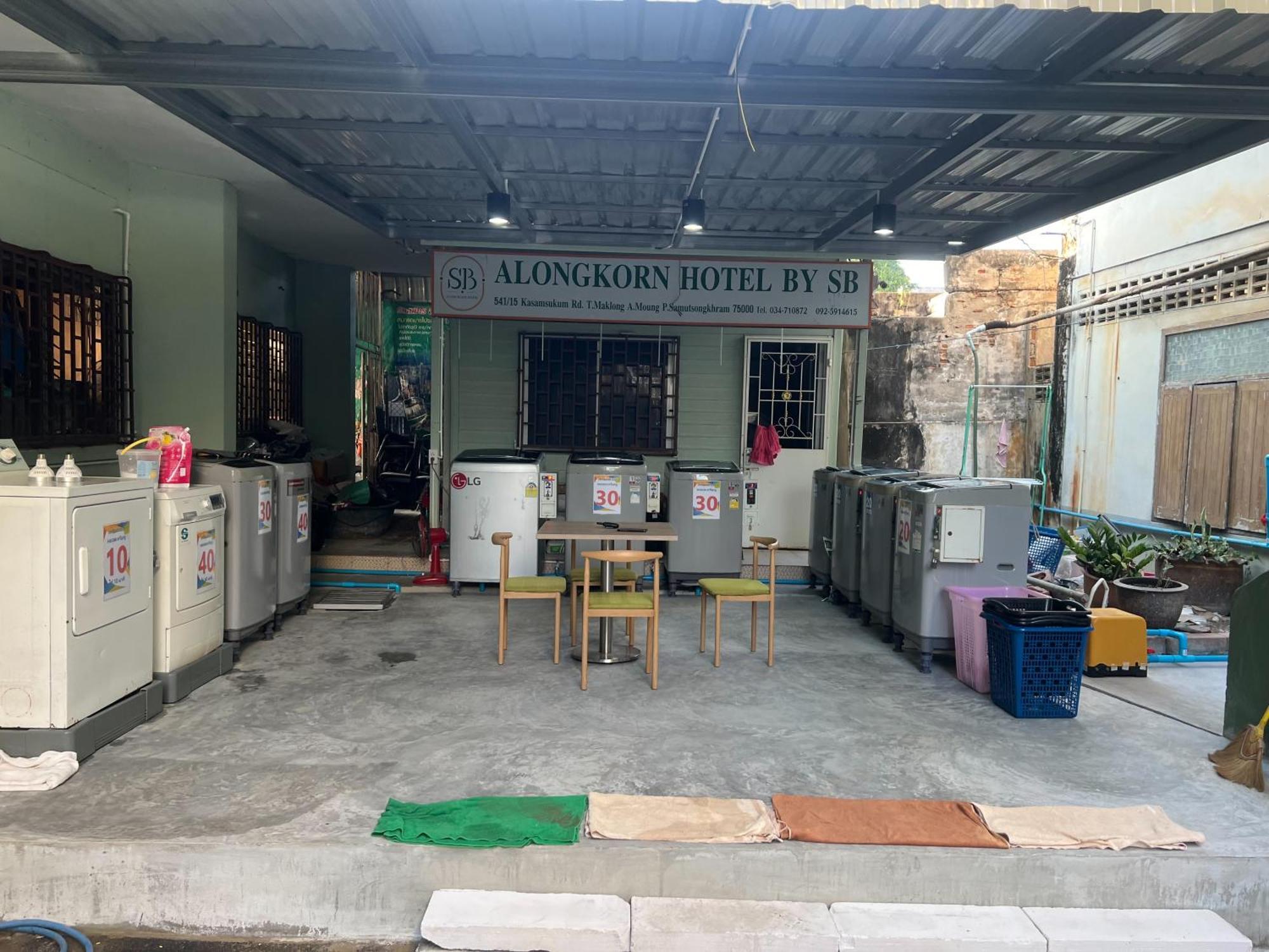 Alongkorn Hotel By Sb Samut Songkhram エクステリア 写真